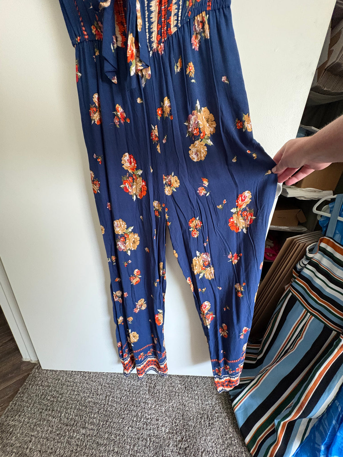 Band of Gypsies Navy Floral Wide Leg Jumpsuit Romper Size M NWT