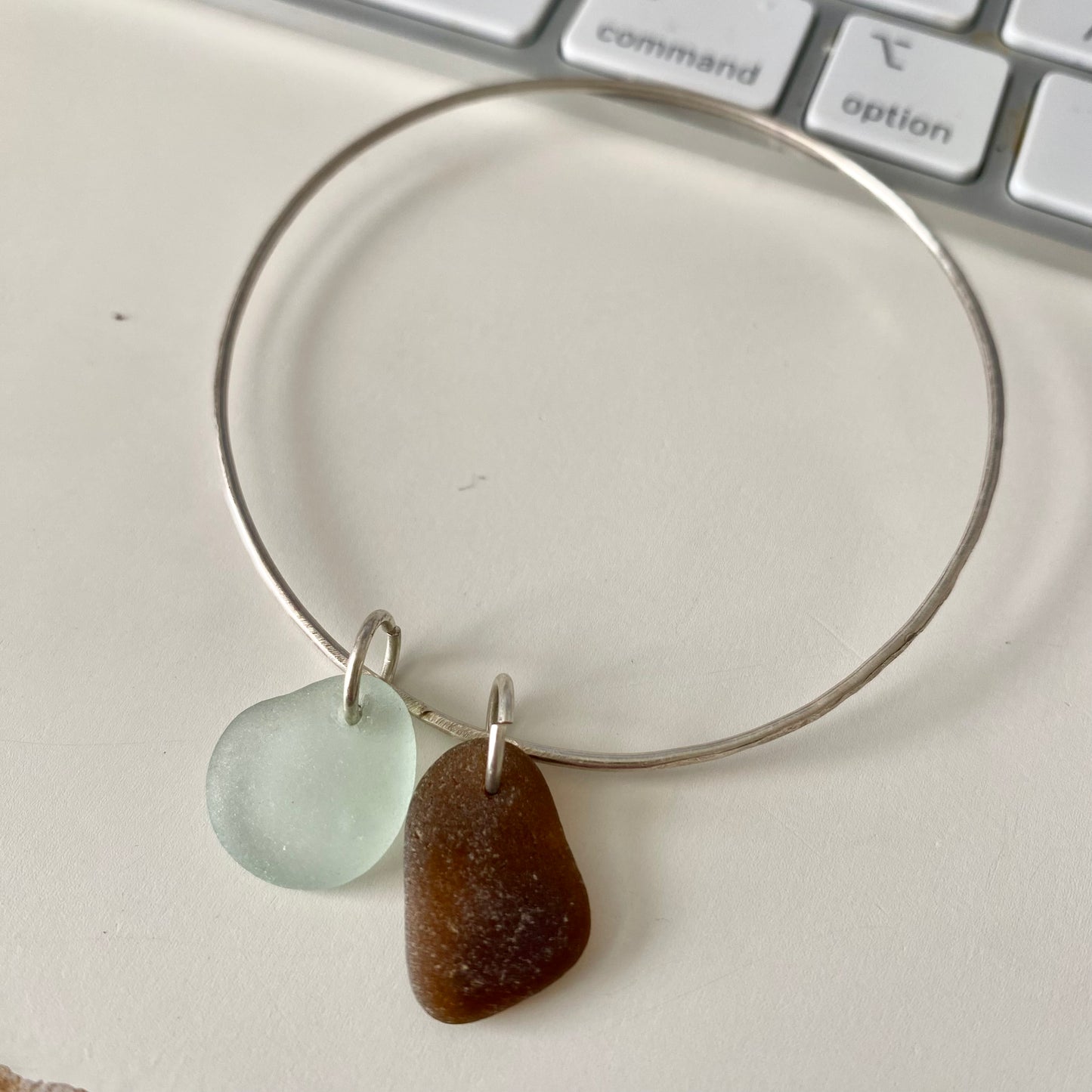 Sterling Silver Sea Glass Bangle Bracelet – Brown & Sea Foam