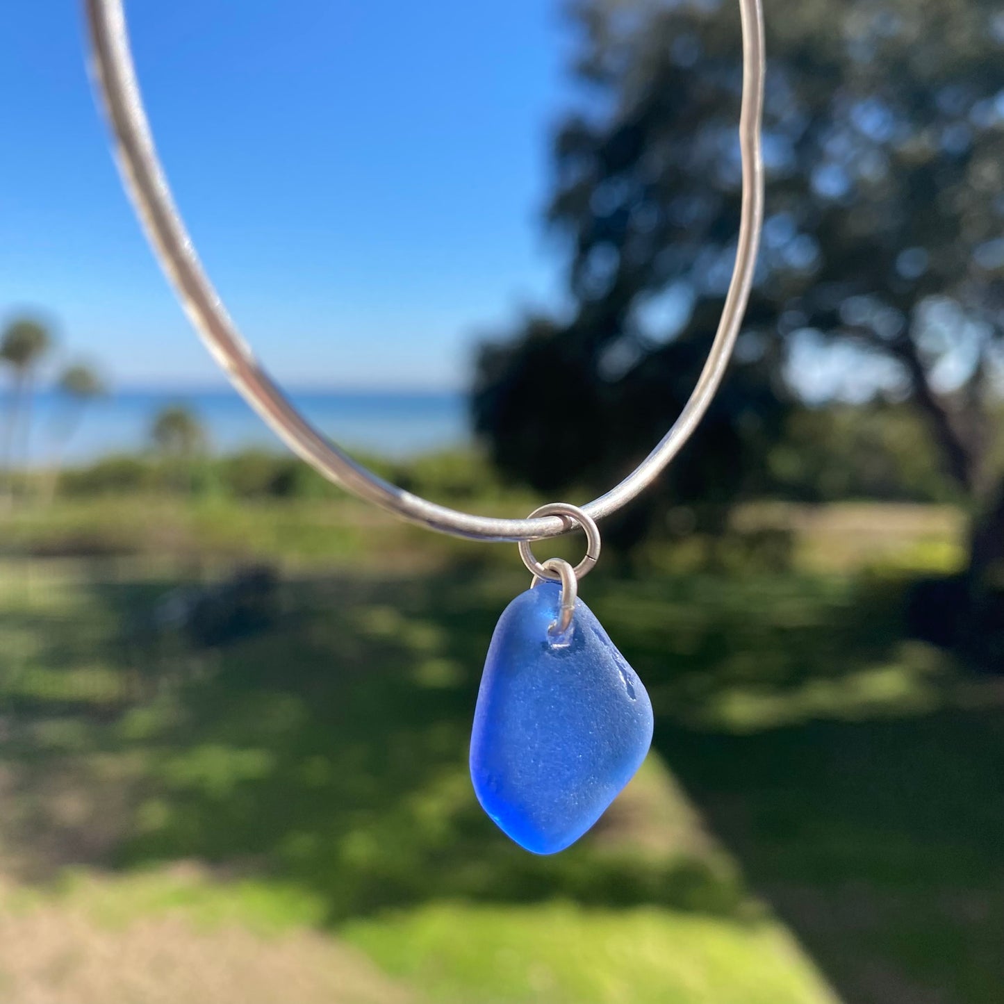 Sterling Silver Sea Glass Bangle Bracelet – Cobalt Blue