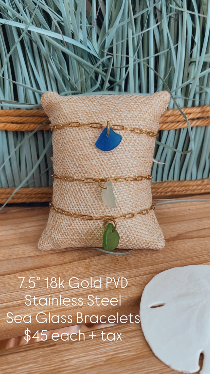 Small Gold Paperclip sea glass bracelet