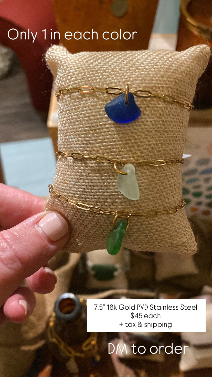 Small Gold Paperclip sea glass bracelet