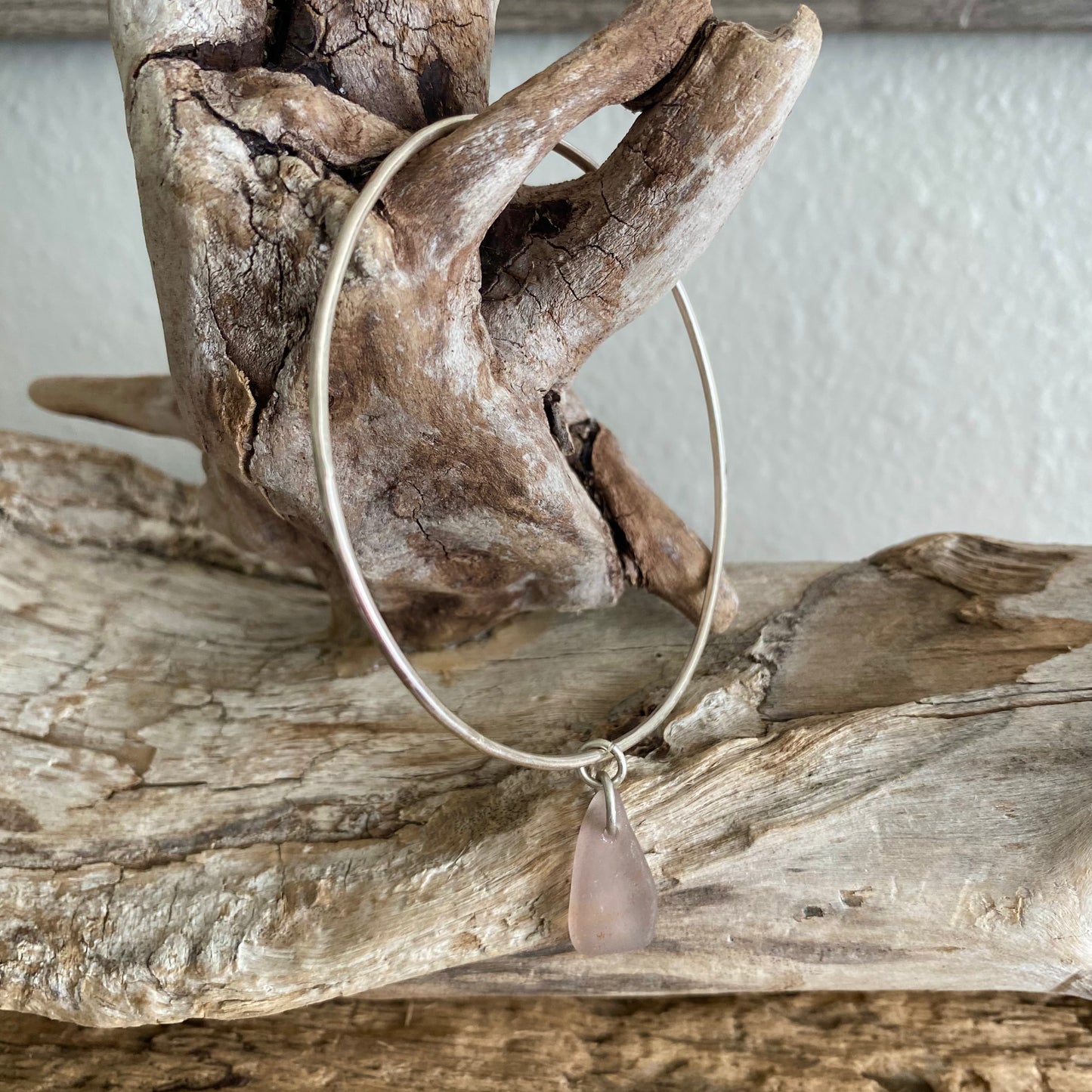 Sterling Silver Sea Glass Bangle Bracelet – Light Purple/Pink