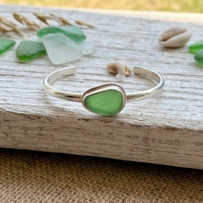 Nature's Promise Cuff | Kelly Green Sea Glass