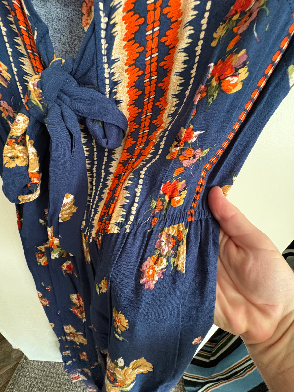 Band of Gypsies Navy Floral Wide Leg Jumpsuit Romper Size M NWT