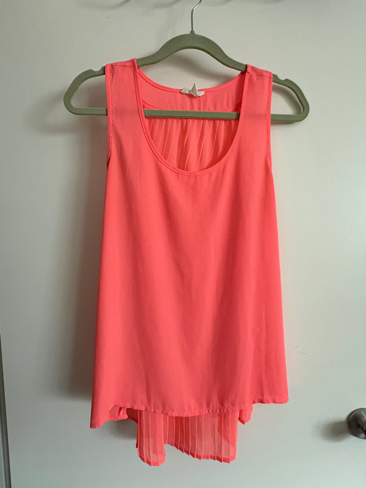 E&M Coral Pink Pleated Back High Low Tank Blouse Size M